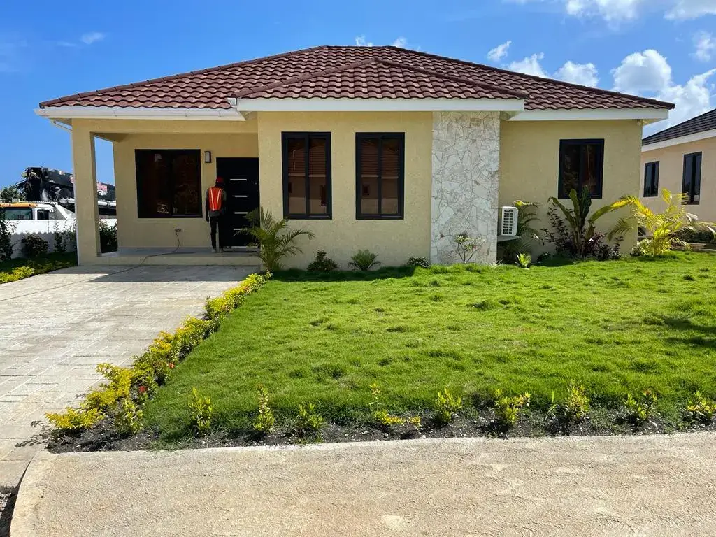 Luxury Estates Villas in Cove Club