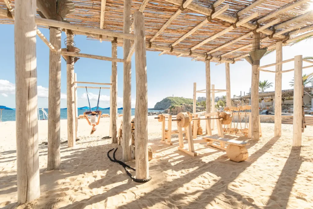 Dream Estates in Cove Club