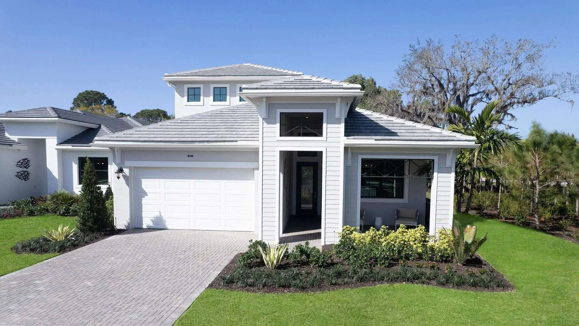 Ultra-Luxury Homes in Cove Club