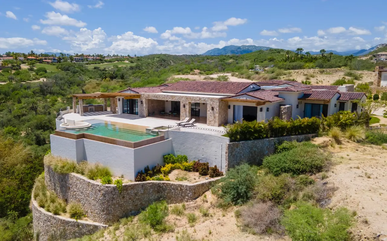 Modern Homes in Cove Club for Sale overlooking championship golf fairways within gated privacy